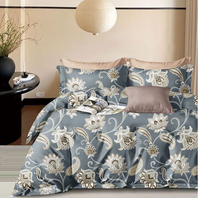 Lenjerie pat dublu 6 piese Percale Bumbac 100%, 6 piese, cu husa saltea 160x200 sau 180x200 cm, pilota 200x230 cm, 2 fete perna 50x70 cm si 70x70 cm, Eleganta Gri / Maro, Pucioasa