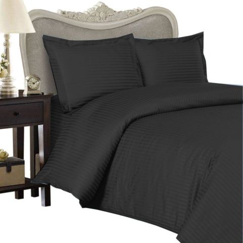 Lenjerie de pat o persoana Damasc Policoton dunga 1 cm, 3 piese, cearsaf pat 160x230 cm, cearsaf pilota 140x220 cm, fata perna 50x70 cm Negru