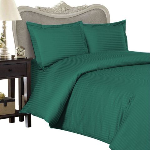 Lenjerie de pat dublu cu 2 cearsafuri pilota 140x220 cm Damasc Policoton dunga 1 cm, cearsaf pat 230x260 cm, 2 fete perne 50x70 cm Verde