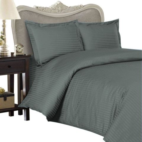 Lenjerie de pat dublu cu 2 cearsafuri pilota 140x220 cm Damasc Policoton dunga 1 cm, cearsaf pat 230x260 cm, 2 fete perne 50x70 cm, Gri Inchis