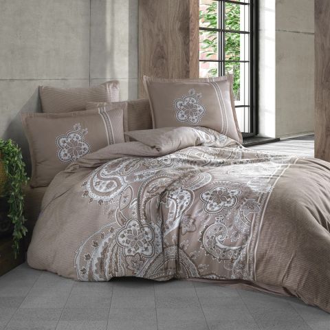 Lenjerie pat premium Lux Satin 100% Bumbac, 4 piese king size, cearsaf 240x260 cm, pilota 200x220 cm, 2 fete perne 50x70 cm, Maro Elegant, Pellini V1