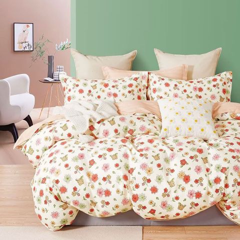 Lenjerie de pat dublu king size Percalle imprimat Bumbac 100% 6 piese cearsaf pat 240x260 cm, pilota 200x230 cm, 2 fete perne 50x70 cm, 2 fete perne 70x70 cm Imprimeu floricele Crem / Rosu, Pucioasa