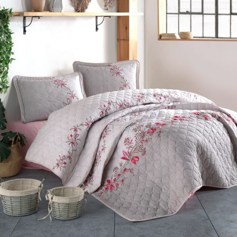 Cuvertura matlasata pat dublu, 240x260 cm si 2 Fete perne 50x70 cm, Clasy Roz LORINDA