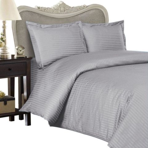 Lenjerie de pat dublu Damasc Policoton dunga 1 cm, 4 piese, cearsaf pat 220x230 cm, cearsaf pilota 180x220 cm, 2 fete perna 50x70 cm Gri Deschis