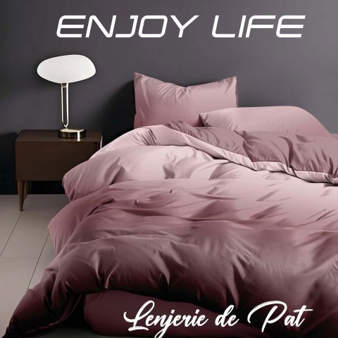Lenjerie pat Finet Enjoy Life 6 piese, cearșaf pat 240x260 cm, pilotă 200x230 cm, 2 fețe perne 50x70 cm și 70x70 cm, Vișiniu
