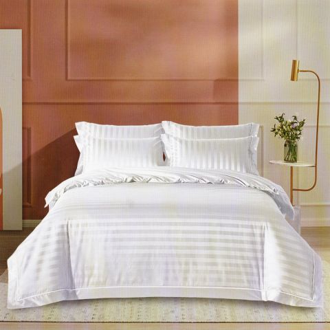 Lenjerie pat dublu 6 piese Damasc Policoton, cearsaf pat 230x250 cm, pilota 200x230 cm, fete perne 50x70 cm si 70x70 cm, dunga 1 cm Alb (6DP39)