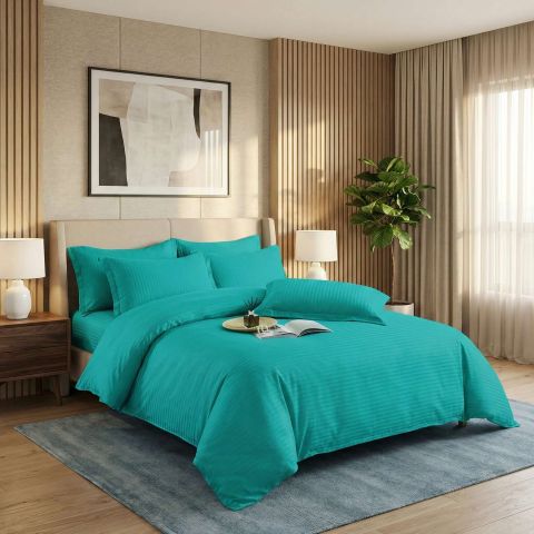 Lenjerie pat dublu 6 piese Damasc Policoton, cu husa saltea 160x200 sau 180x200 cm, pilota 200x230 cm, fete perne 50x70 cm si 70x70 cm, dunga 1 cm Turcoaz (6DPH30) 