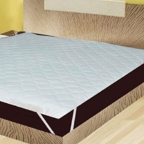 Protecție pat matlasată ultrasonic 100 gsm pentru saltea de 140x200 cm
