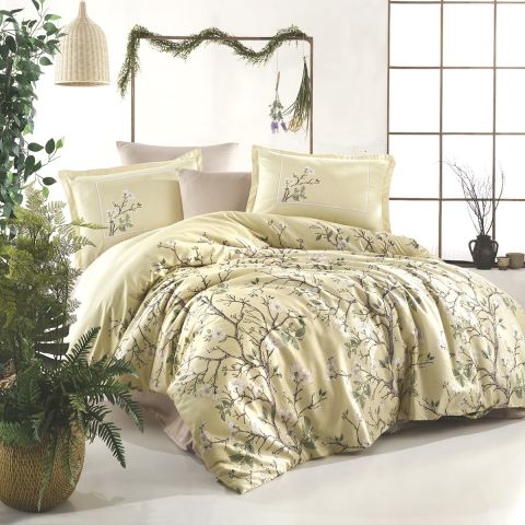 Lenjerie pat premium Lux Satin 100% Bumbac, 4 piese king size, cearsaf 240x260 cm, pilota 200x220 cm, 2 fete perne 50x70 cm, Galben Elegant, Alvin V2