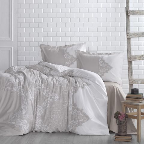 Lenjerie pat dublu Bumbac 100% Ranforce 4 piese extra large, cearsaf pat 240x260 cm, pilota 200x220 cm, 2 fete perne 50x70 cm, Bej MIKANOS V2