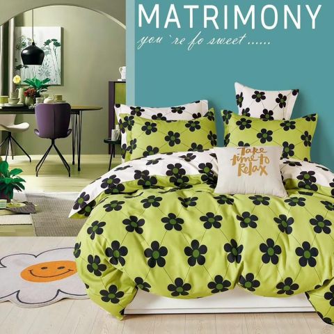 Lenjerie pat dublu 6 piese Percale Bumbac 100%, 6 piese, cu husa saltea 160x200 sau 180x200 cm, pilota 200x230 cm, 2 fete perna 50x70 cm si 70x70 cm, Floricele Bej / Verde, Pucioasa