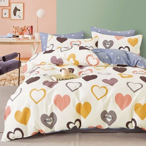 Lenjerie pat dublu 6 piese Percale Bumbac 100%, 6 piese, cu husa saltea 160x200 sau 180x200 cm, pilota 200x230 cm, 2 fete perna 50x70 cm si 70x70 cm, Inimioare Galben / Albastru, Pucioasa