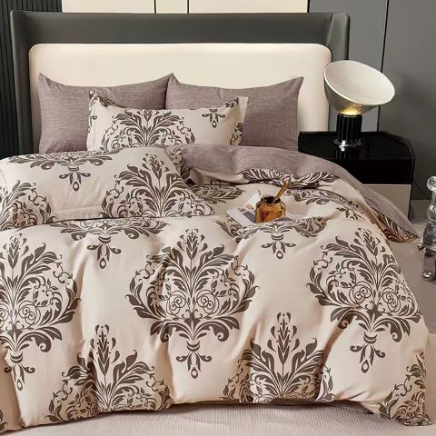 Lenjerie pat dublu extra large Percalle imprimat Bumbac 100%, 6 piese, cearsaf pat 240x260 cm, pilota 200x230 cm, 2 fete perna 50x70 cm si 70x70 cm, Moderna Bej / Maro, Pucioasa