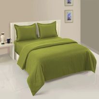 Lenjerie cu elastic la cearsaf pat Damasc Policoton dunga 1 cm, pentru saltea 140x200 cm, cearsaf pilota 160x220 cm, 2 fete perna 50x70 cm Verde Olive