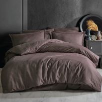 Lenjerie cu elastic la cearsaf de pat Damasc Bumbac 100% tip Hotel cu dunga 1 cm, 3 piese, pentru saltea 100x200 cm, cearsaf pilota 140x220 cm, fata perna 50x70 cm Maro