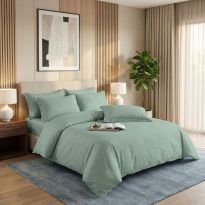 Lenjerie pat dublu 6 piese Damasc Policoton, cu husa saltea 160x200 sau 180x200 cm, pilota 200x230 cm, fete perne 50x70 cm si 70x70 cm, dunga 1 cm Verde Deschis (6DPH41)