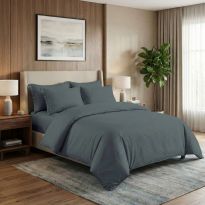 Lenjerie pat dublu 6 piese Damasc Policoton, cu husa saltea 160x200 sau 180x200 cm, pilota 200x230 cm, fete perne 50x70 cm si 70x70 cm, dunga 1 cm Gri Antracit (6DPH47)  Ralex Pucioasa