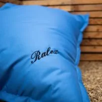 Perna de gradina umpluta cu perle din puf siliconic si polistiren 120x140 cm semi impermeabila - Albastru