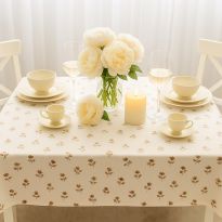 Fata de masa antimurdarire 100% Bumbac 120x160 cm, Flori toamna Crem