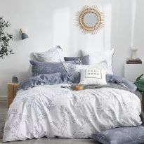 Lenjerie pat o persoana Percalle imprimat Bumbac 100%, 3 piese, cearsaf pat 160x240 cm, pilota 150x220 cm, fata perna 50x70 cm, Eleganta Alb / Gri, Pucioasa