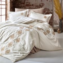 Lenjerie pat Satin Brodat Premium Lux 100% Bumbac, 6 piese king size, cearsaf 240x260 cm, pilota 200x220 cm, 2 fete perne brodate 50x70 cm, 2 fete perne simple 50x70cm, Clasy Atelya Crem 