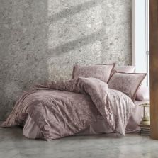 Lenjerie pat premium Lux Satin 100% Bumbac, 4 piese king size, cearsaf 240x260 cm, pilota 200x220 cm, 2 fete perne 50x70 cm, Roz Elegant, Harissa