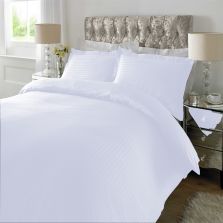 Lenjerie de pat dublu king size Damasc Policoton dunga 1 cm, 4 piese, cearsaf pat 230x260 cm, cearsaf pilota 200x230 cm, 2 fete perna 50x70 cm Alb