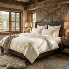 Lenjerie pat dublu 6 piese Damasc Policoton, cearsaf pat 230x250 cm, pilota 200x230 cm, fete perne 50x70 cm si 70x70 cm, dunga 1 cm Crem