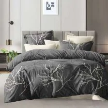 Lenjerie pat dublu Economy 6 piese, cearsaf pat cu husa 180x200 cm si pilota 200x230 cm, 2 fete perne 50x70 si 2 fete perna 70x70, Copaci Crem/Negru ECNH48 Ralex Pucioasa