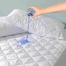 Protecție perna impermeabilă matlasată cu fermoar 50X70 cm