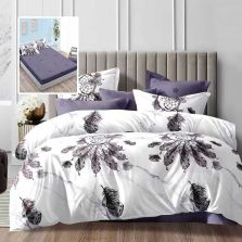 Lenjerie pat dublu Economy 6 piese, cearsaf pat cu husa 180x200 cm si pilota 200x230 cm, 2 fete perne 50x70 si 2 fete perna 70x70, Imprimeu pene Alb/Mov ECNH11 Ralex Pucioasa 