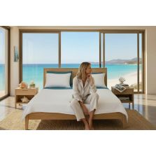 Lenjerie de Vară cu Pled Pike (AZURA) doua persoane 6 piese, cearșaf pat 240x260 cm, pled 240x260 cm, 4 fețe perne 50x70 cm, Pucioasa