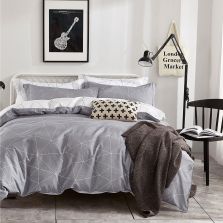 Lenjerie pat dublu Percalle imprimat Bumbac 100%, 4 piese, cearsaf pat 240x260 cm, pilota 200x230 cm, 2 fete perna 50x70 cm, Imprimeu modern Alb / Gri, Pucioasa