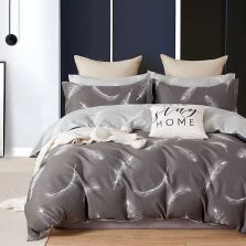 Lenjerie pat dublu 6 piese Percale Bumbac 100%, 6 piese, cu husa saltea 160x200 sau 180x200 cm, pilota 200x230 cm, 2 fete perna 50x70 cm si 70x70 cm, Pene Gri / Maro, Pucioasa