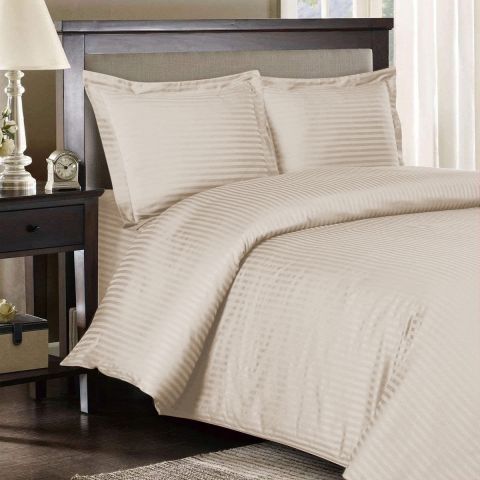 Lenjerie de pat dublu Damasc Bumbac 100% HoReCa gros cu dunga 1 cm, 4 piese, cearsaf pat 220x240 cm, cearsaf pilota 200x220 cm, 2 fete perne 50x70cm Bej Cappuccino