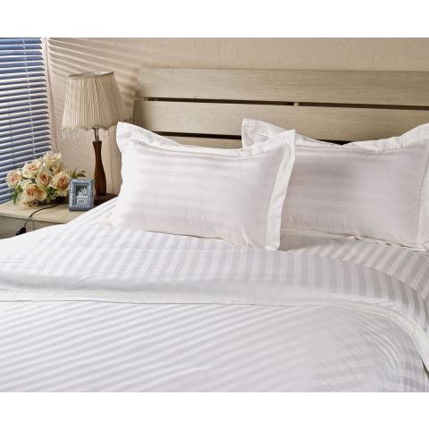 Lenjerie de pat dublu king size Damasc HoReCa linear dublu satinat Bumbac 100% cu dunga 3 cm, 4 piese, cearsaf pat 240x260 cm, cearsaf pilota 200x230 cm, Alb, Pucioasa 