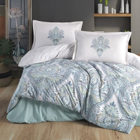 Lenjerie pat dublu Bumbac 100% Ranforce 4 piese extra large, cearsaf pat 240x260 cm, pilota 200x220 cm, 2 fete perne 50x70 cm, Alb / Albastru RUMA